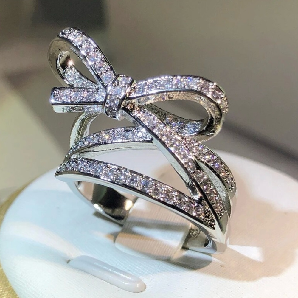 925 Sterling Silver Bow ring